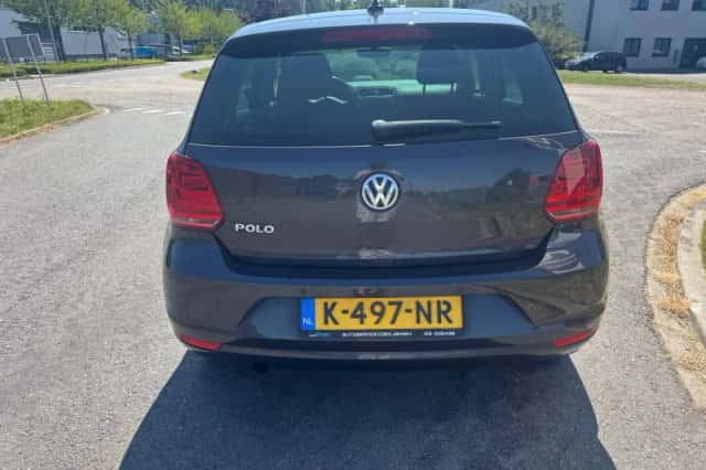 Volkswagen Polo (2016) thumbnail 4