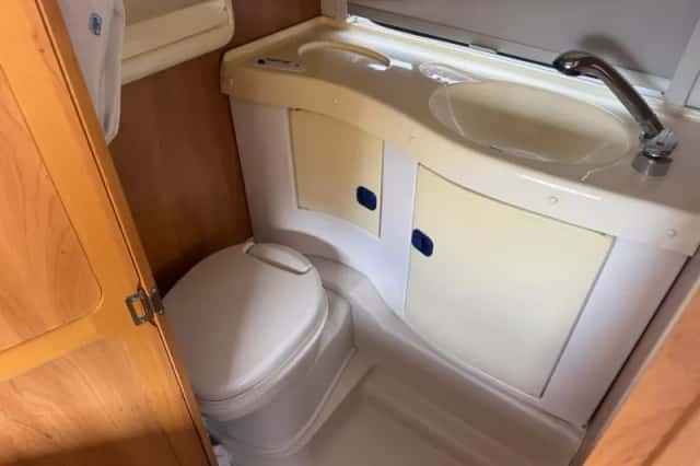 Hymer Eriba (2007) thumbnail 5