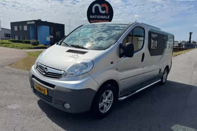 Opel Vivaro (2011) thumbnail 1