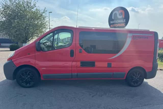 Opel Vivaro (2005) thumbnail 2