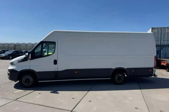 Iveco Daily (2017) thumbnail 2