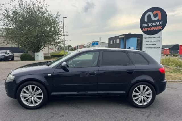 Audi A3 (2005) thumbnail 2