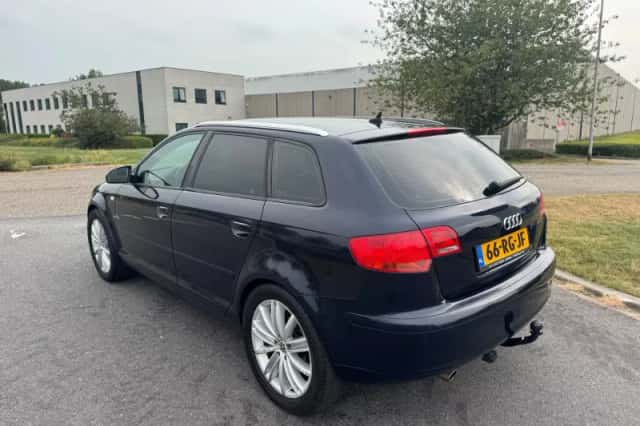 Audi A3 (2005) thumbnail 3