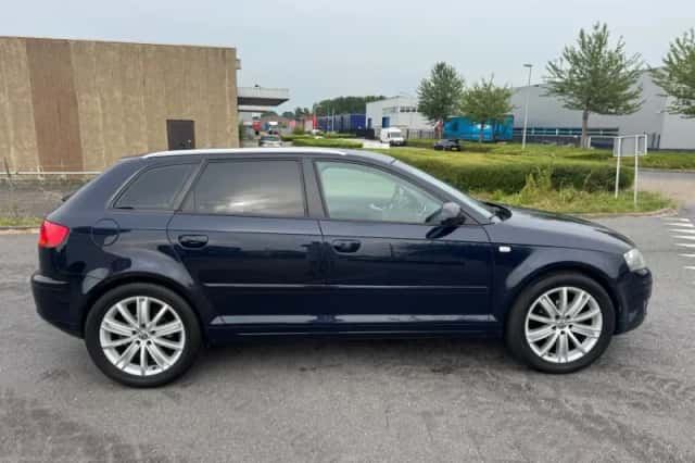 Audi A3 (2005) thumbnail 6