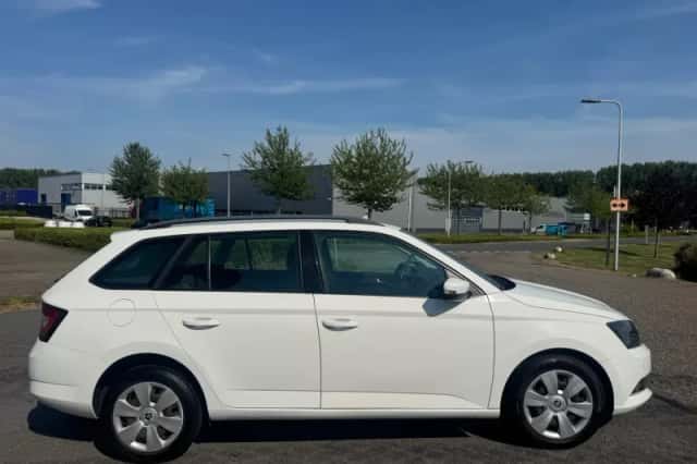 Škoda Fabia (2015) thumbnail 6