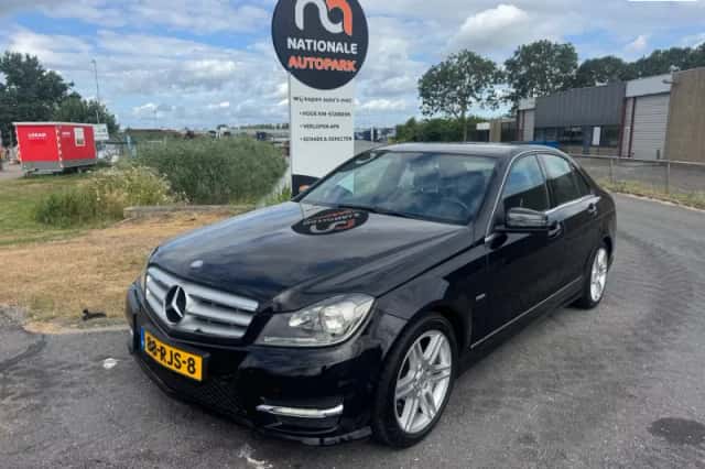 Mercedes-Benz C-Klasse (2011) thumbnail 1