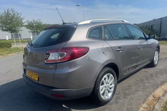 Renault Mégane (2013) thumbnail 5