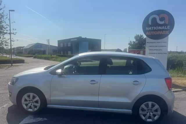 Volkswagen Polo (2012) thumbnail 2