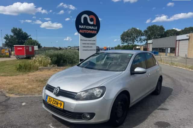 Volkswagen Golf (2012) thumbnail 1