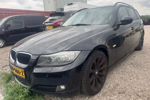 BMW 3-Serie (2010) thumbnail 1