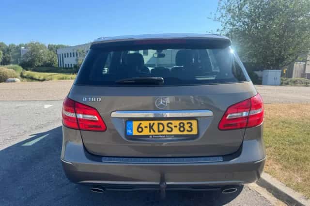 Mercedes-Benz B-Klasse (2013) thumbnail 4