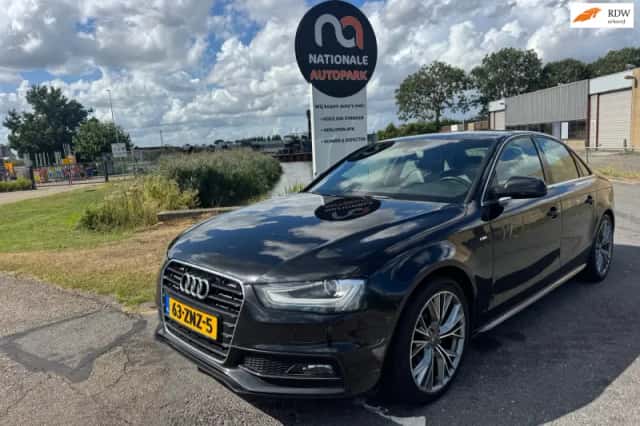 Audi A4 (2013) thumbnail 1