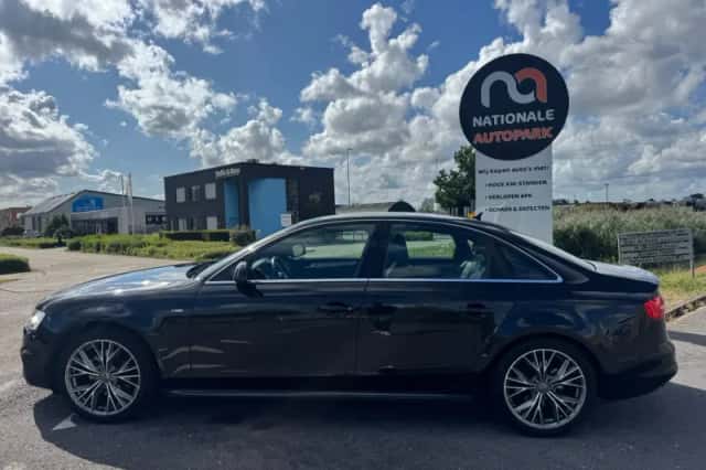 Audi A4 (2013) thumbnail 2