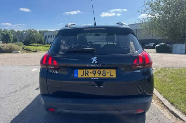 Peugeot 2008 (2016) thumbnail 4