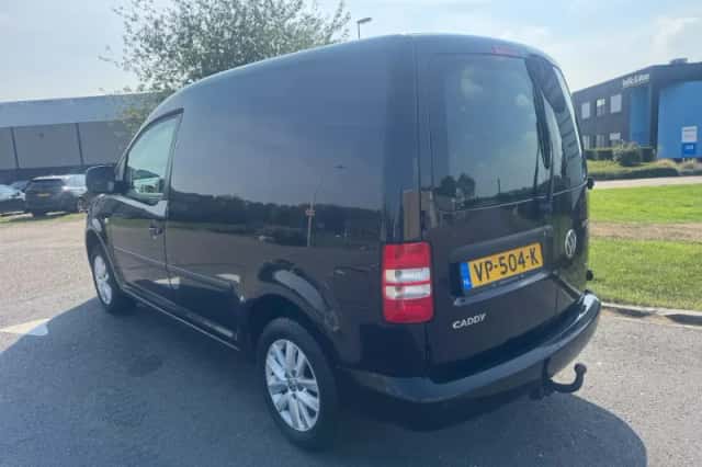 Volkswagen Caddy (2015) thumbnail 3