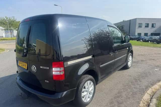Volkswagen Caddy (2015) thumbnail 5