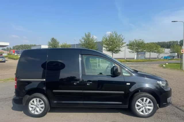 Volkswagen Caddy (2015) thumbnail 6