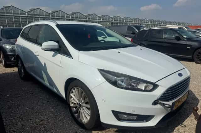 Ford Focus (2015) thumbnail 5