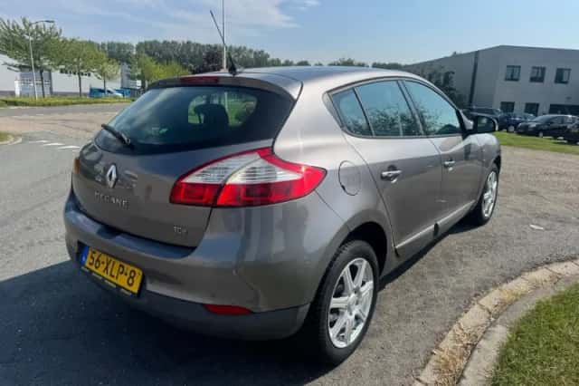 Renault Mégane (2012) thumbnail 5