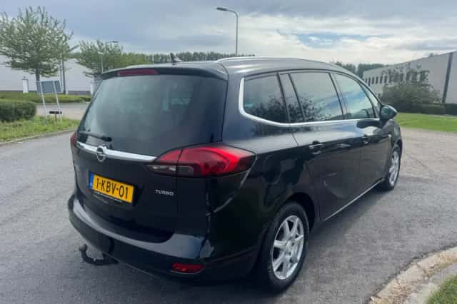 Opel Zafira (2012) thumbnail 5