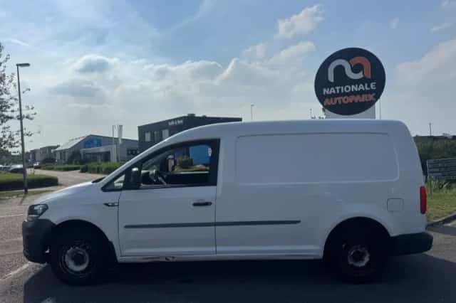 Volkswagen Caddy (2017) thumbnail 2