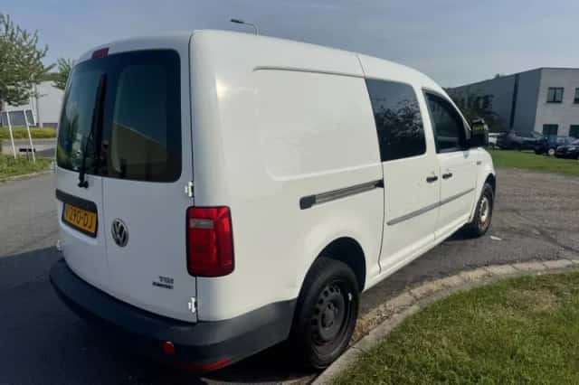 Volkswagen Caddy (2017) thumbnail 5