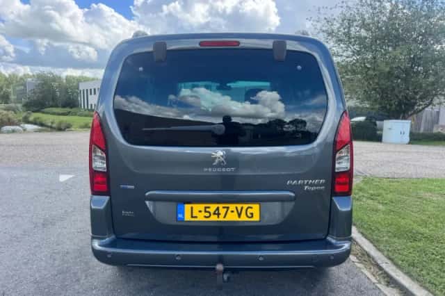 Peugeot Partner (2017) thumbnail 4