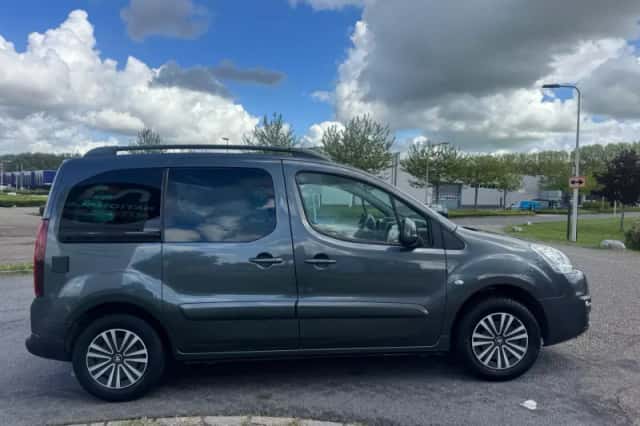 Peugeot Partner (2017) thumbnail 6