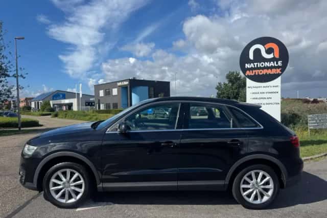Audi Q3 (2014) thumbnail 2