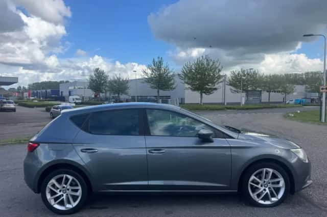 SEAT Leon (2013) thumbnail 6