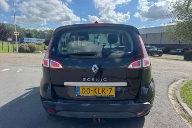Renault Scénic (2010) thumbnail 4