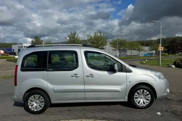 Citroën Berlingo (2010) thumbnail 5