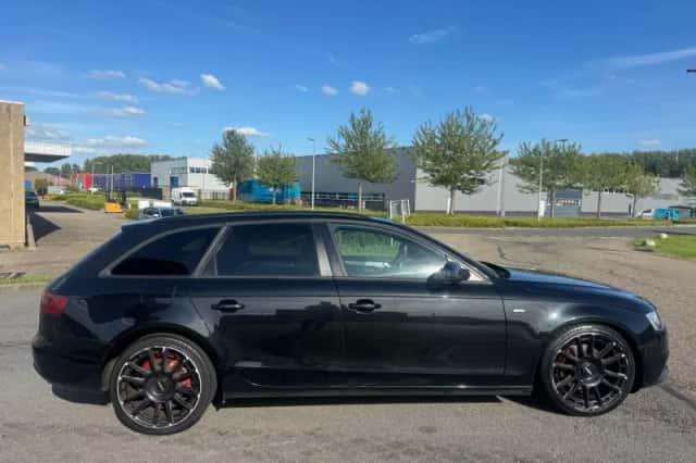 Audi A4 (2012) thumbnail 6