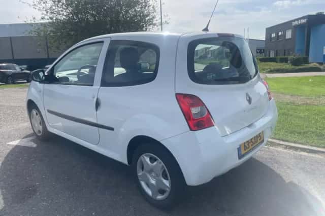 Renault Twingo (2011) thumbnail 3