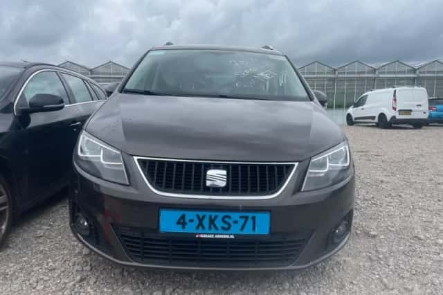 SEAT Alhambra (2014) thumbnail 2