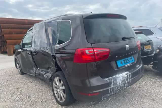 SEAT Alhambra (2014) thumbnail 4