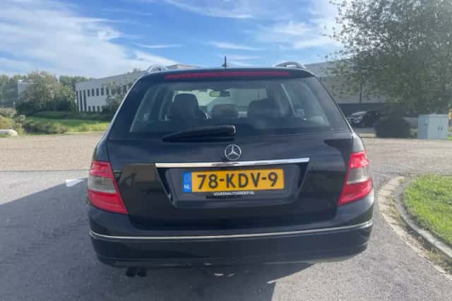 Mercedes-Benz C-Klasse (2009) thumbnail 4