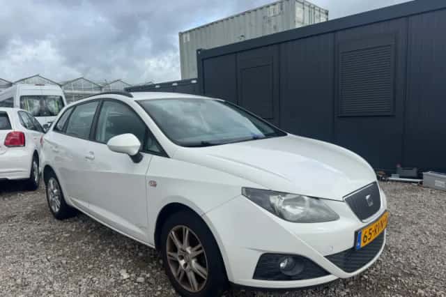 SEAT Ibiza (2011) thumbnail 6