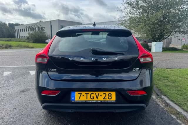 Volvo V40 (2013) thumbnail 4