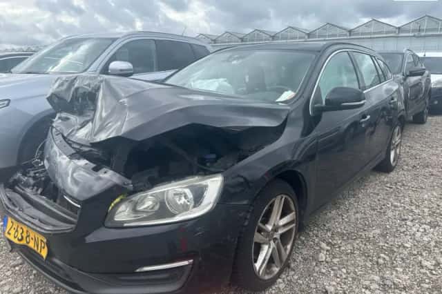 Volvo V60 (2013) thumbnail 1