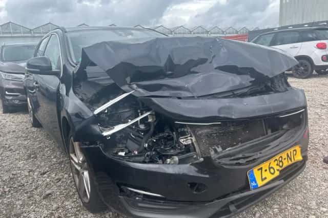 Volvo V60 (2013) thumbnail 5