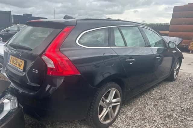 Volvo V60 (2013) thumbnail 6