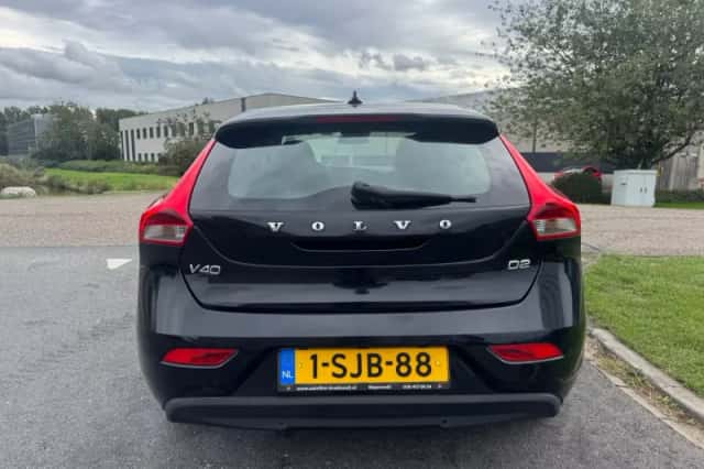 Volvo V40 (2013) thumbnail 4