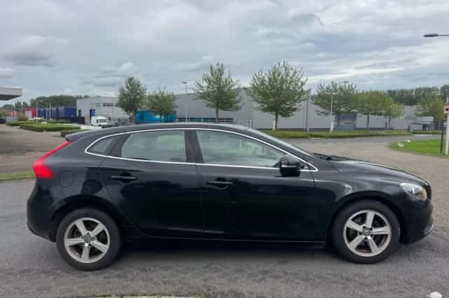 Volvo V40 (2013) thumbnail 6