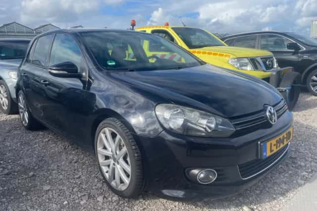 Volkswagen Golf (2009) thumbnail 5