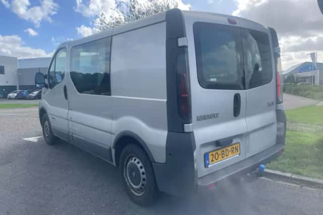 Renault Trafic (2002) thumbnail 3