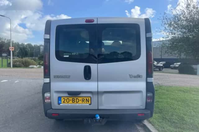 Renault Trafic (2002) thumbnail 4