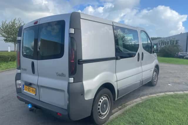 Renault Trafic (2002) thumbnail 5
