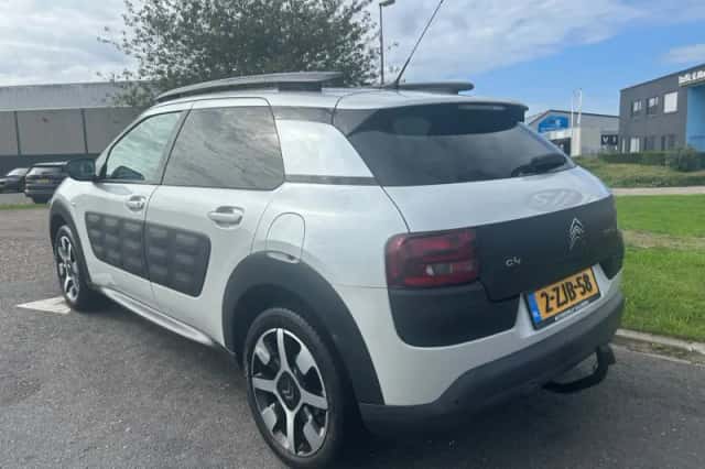 Citroën C4 Cactus (2015) thumbnail 3