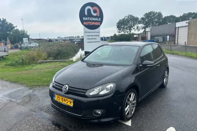 Volkswagen Golf (2009) thumbnail 1